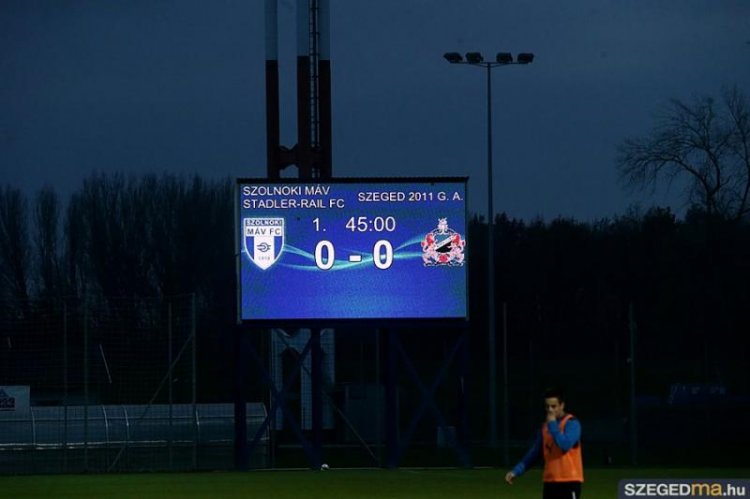szolnok-szeged-2011-73-gs.jpg