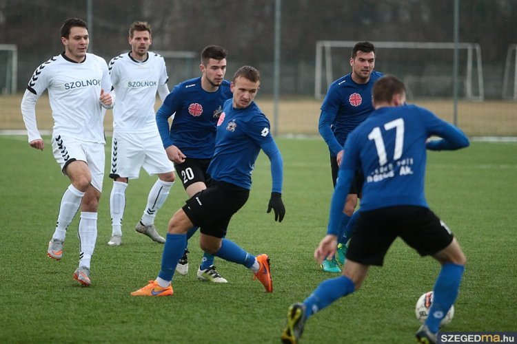szeged-2011-szolnok03-gs.jpg